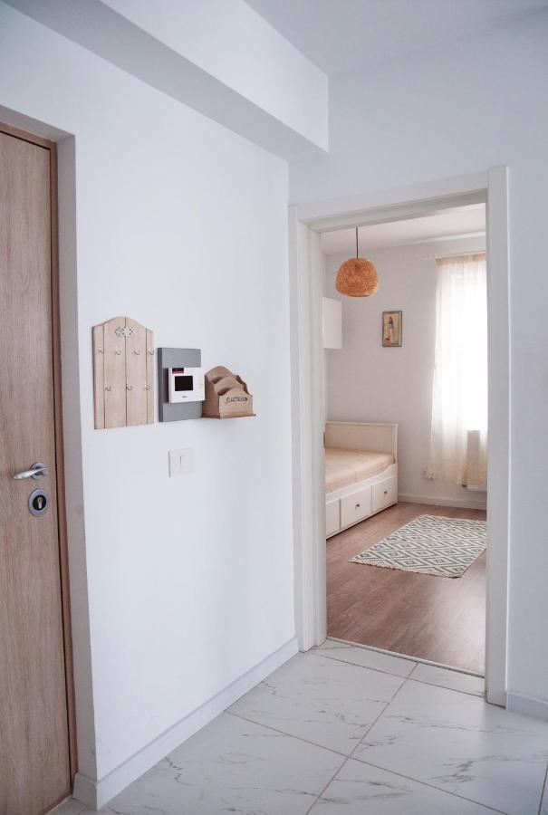 Elis Apartment By Oasis Homes Oradea Eksteriør bilde